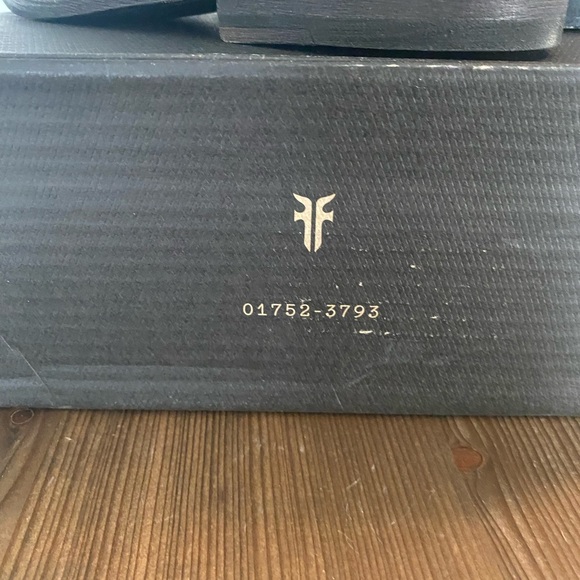 NWT! Brand New Men’s Frye Chelsea Boot - Picture 7 of 8